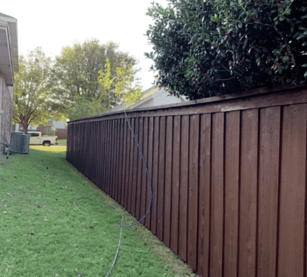 Transform Your Landscape: Expert Tips for Fence Painting